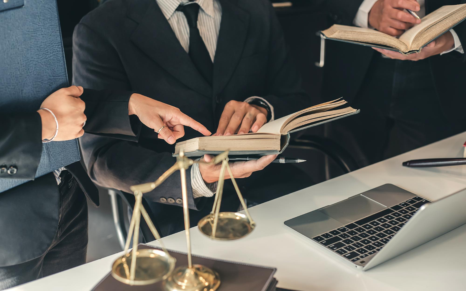 Drugs Lawyer in Dubai: Legal Defence for Drug-Related Cases